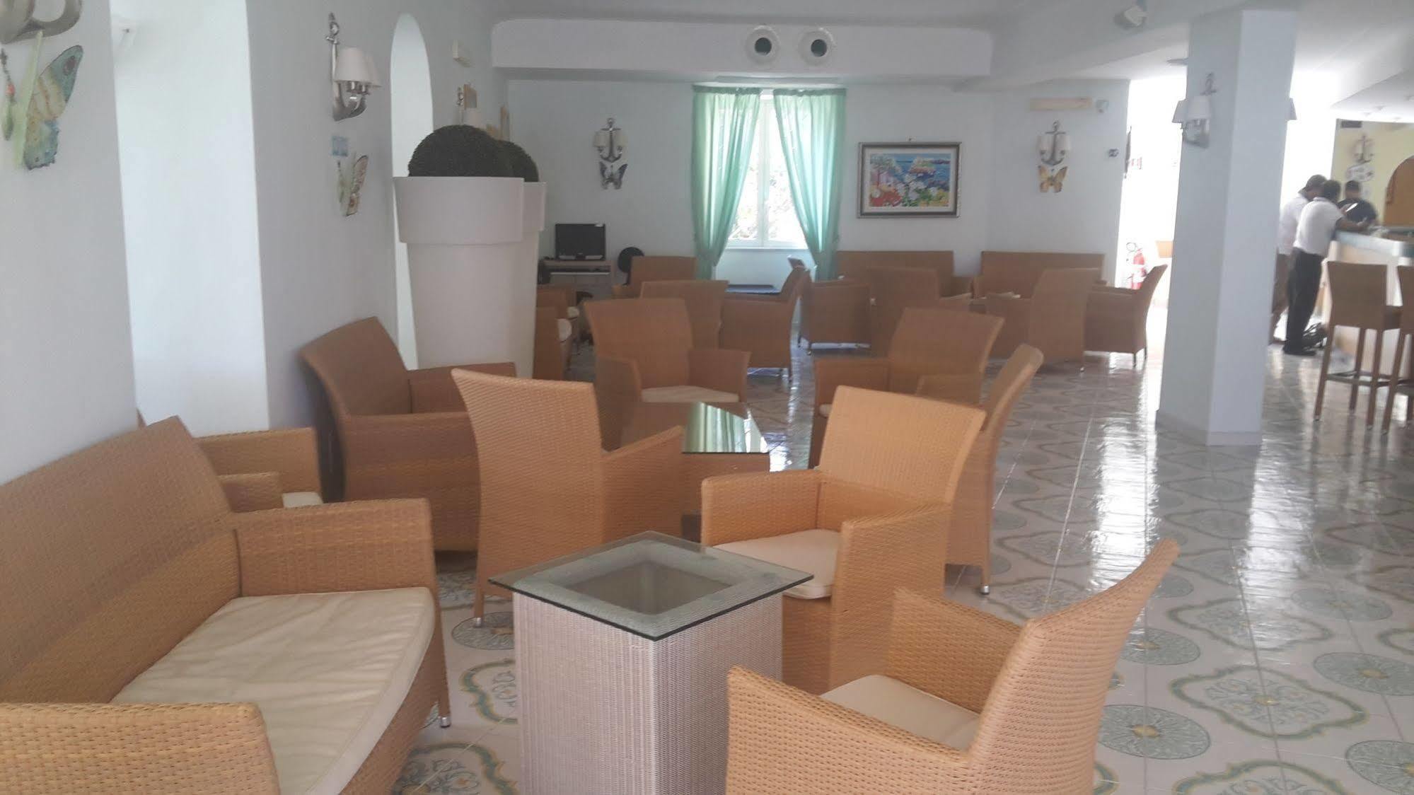Hotel Rivamare Ischia Ngoại thất bức ảnh